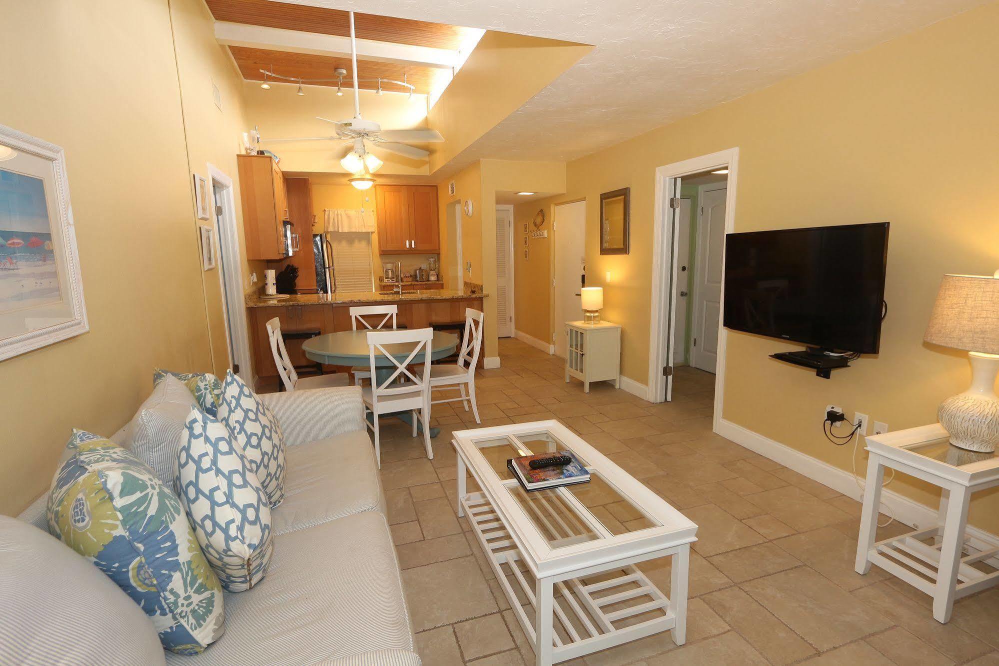 Beach Castle Resort By Rva Longboat Key Bagian luar foto